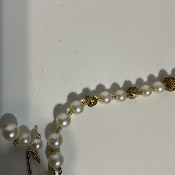 Vintage 3 Layer Necklace - Faux Pearls & Textured Gold Beads - Picture 4 of 4